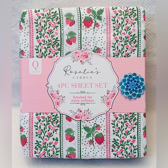 Rosalie’s Garden Other - Rosalie’s Garden Strawberry Vine Floral Spring Sheet Set - Queen